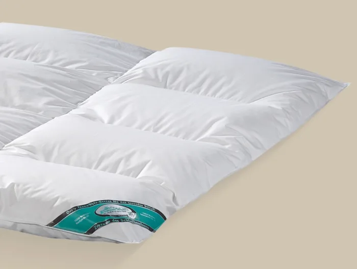 Ott Wohnmobil Juwel Daunen-Bettdecke Winterdecke Detail